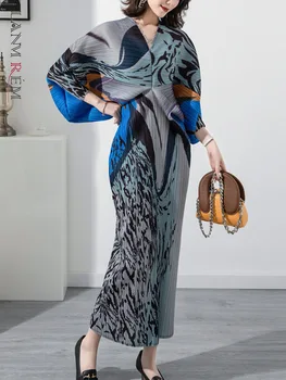 LANMREM Plissee-Druck-Kleid Batwing Sleeve V-Ausschnitt Lose Lange Kleider Weibliche Elegante Retro Kleidung 2023 Sommer Neue 2R2238