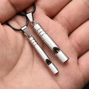 Titan Notfall Pfeife Laute Portable Keychain Halskette Pfeife EDC Schlüsselring für Notfall Überleben im Freien Wandern Camping
