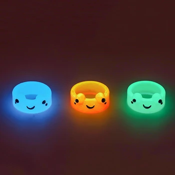 3PC Luminous Frog Ring Set Für Mädchen teenager Niedlich Komisch Tier Acryl Ringe Freundschaft, Party Finger Schmuck Geschenk Großhandel