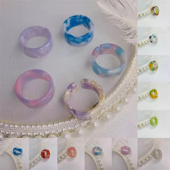 Neue Mode Bunten Transparente Ringe Unregelmäßigen Marmor Muster Geometrische Harz Acryl Ringe Set für Frauen Schmuck Reise Geschenke